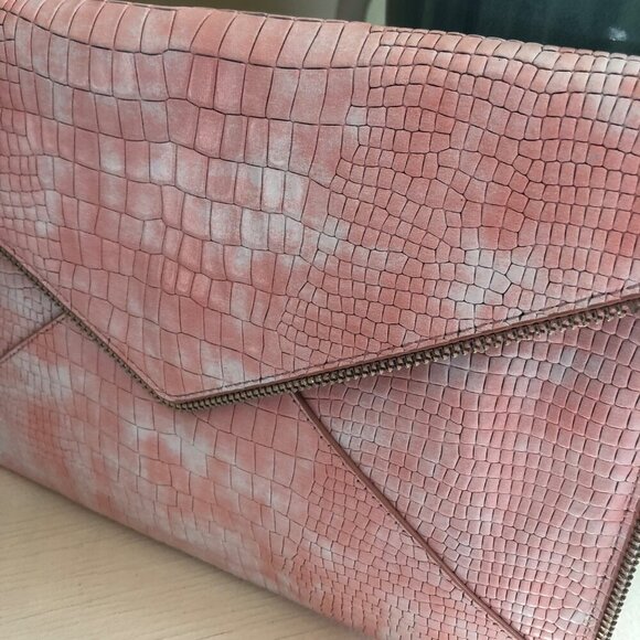 **SOLD**NWT Rebecca Minkoff Leo Leather Envelope Clutch with Snakeskin Embossed - Picture 3 of 10